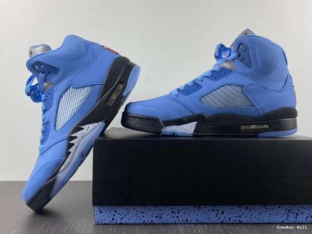 Jordan UNC 5 943 Trendy DV1310-401 0525